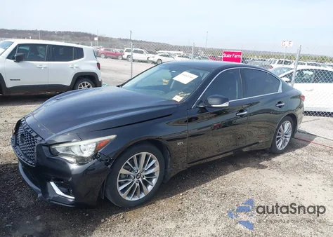 2018 Infiniti Q50 3.0T Luxe z USA, uszkodzony, nr VIN JN1EV7AP1JM358488